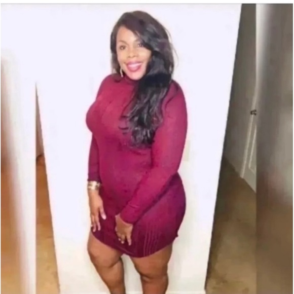 Burgundy Rib BODY CON DRESS - Picture 8 of 8